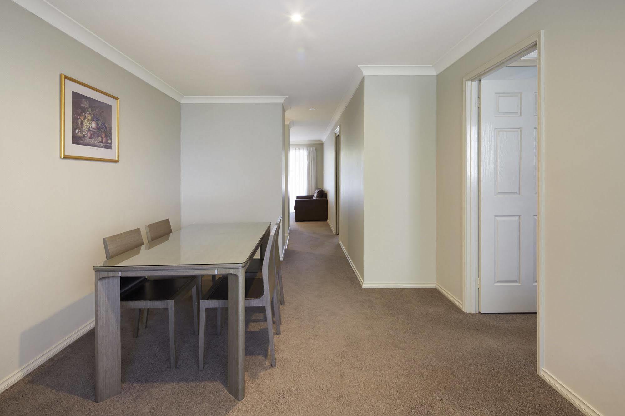 Pinnacle Apartments Canberra Ngoại thất bức ảnh